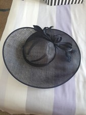 MARKS & SPENCER NAVY WEDDING DISC HATINATOR HAT MOTHER OF THE BRIDE