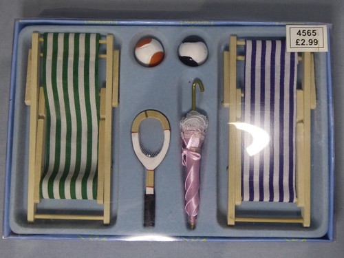 Dolls house accessories set - accessories,