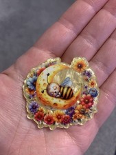 Sweet Moon Sleeping Bee Fridge