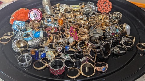 Huge costume ring - huge,
