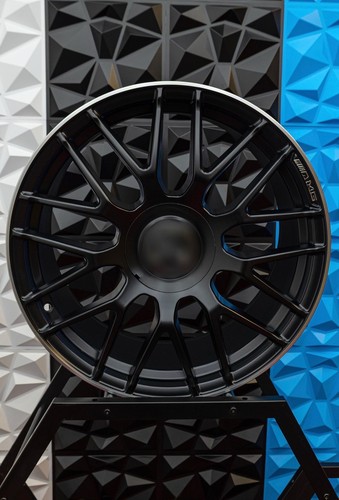 Brand new mercedes - brand, 19”