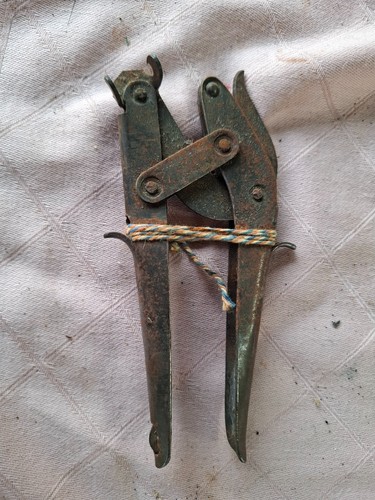 Antique tin opener pliers - tin,