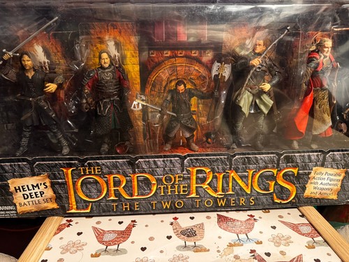 Lotr toybiz helm - toybiz, helm's