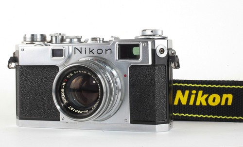 Near mint nikon - [near,