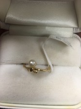 6.5 Basra Pearl And 18k Yellow Gold Ring
