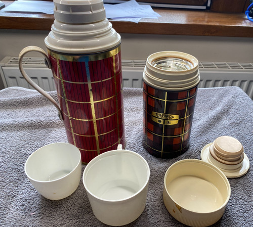 Vintage thermos flask the big - thermos,