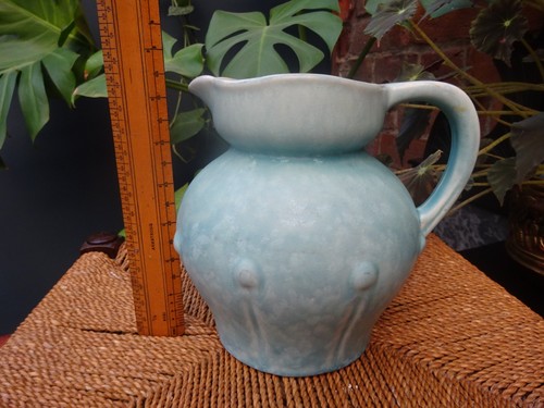 1930s tudor jug - –, large