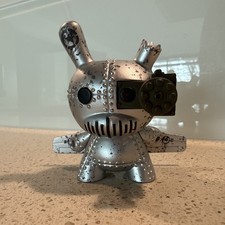 Kidrobot Dunny Art of War