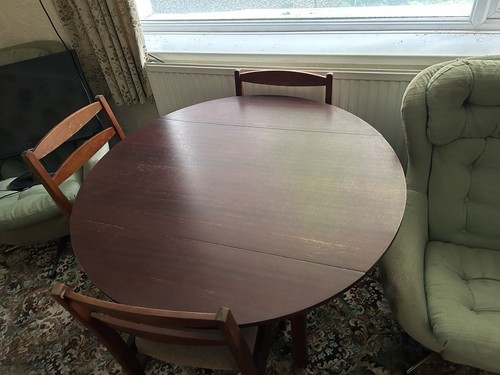 Mahogany extending dining - extending,