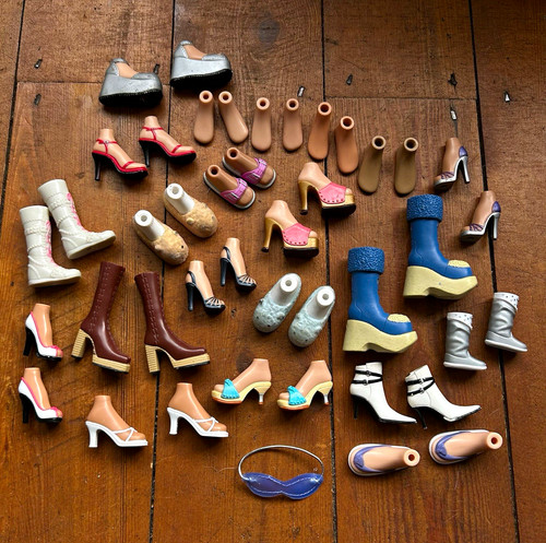 Bratz doll pairs - doll,