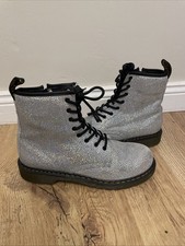 Dr Martens Silver Metallic