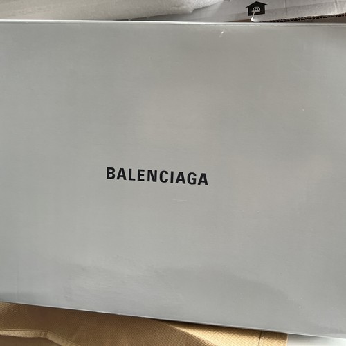 Balenciage empty box - empty,