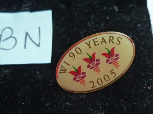 Vintage gold tie pin lapel - vintage,