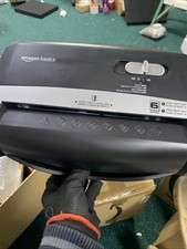 Amazon Basics 5-6 Sheet Cross Cut Paper and Credit Card Shredder