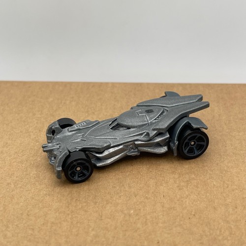 2015 hot wheels batmobile - 2015, dc