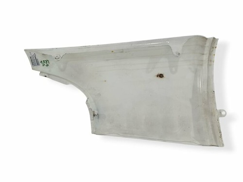 Mc995998 front right wing trim - right,