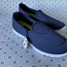 SOFT CANVAS NAVY SLIP ON SHOES SIZE 7  BRAND NEW WITH TAGS