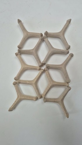 Refractory stilts for - stilts, pottery