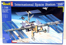 Revell 1:144 NASA