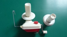 Wool Winder with Extra Cone