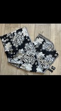 Atmosphere Floral Patterned
