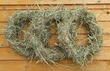 3x Meadow Hay Wreath Ring Chew Toys Treats - Rabbits Guinea Pigs Ferret Hamster
