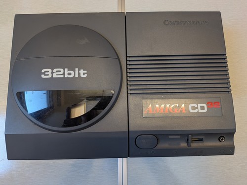 Vintage commodore amiga - vintage, cd32