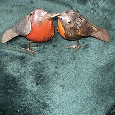 TWO RECYCLED METAL GARDEN ROBINS OUTDOOR DECORATOR