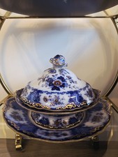 2 Set Antique Cauldron Viola