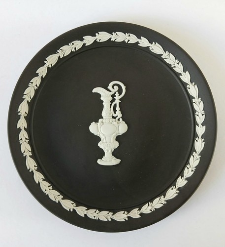 Wedgwood black jasper plate - black,