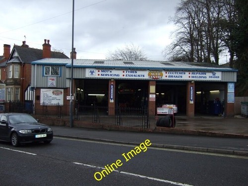 Photo 6x4 tyre fitters - tyre,