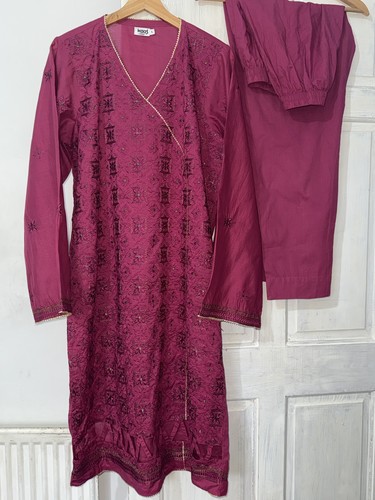 Heavy embroidered lawn 2pcs