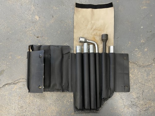 Mercedes 300gd tool kit - tool,