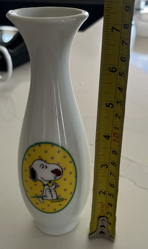 Very rare vintage snoopy vase - very,
