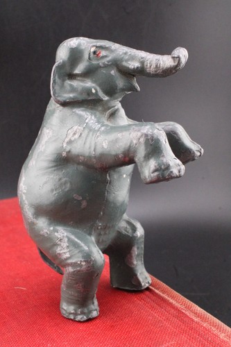 Vintage britains lead - lead, circus