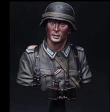 UK SELLER-1:10 SCALE-RESIN BUST-WW2 WEHRMACHT-FREE FAST P+P