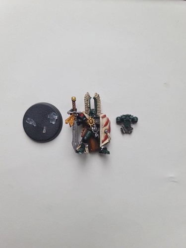 Plastic warhammer 40k - plastic, dark