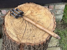 A Lovely Vintage Garden Claw