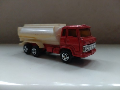 Tomica nissan diesel - tomica, oil