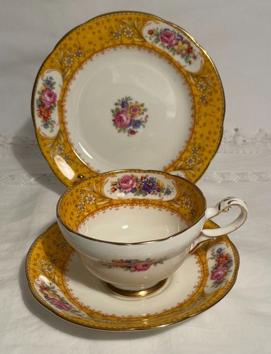 Antique gold trio - gold,