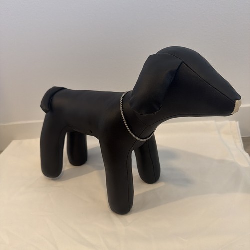 Black dog model mannequin - black,