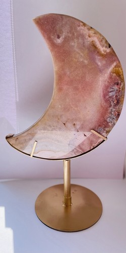 Stunning statement piece pink - statement,
