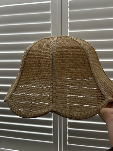 Vintage retro rattan - , scalloped