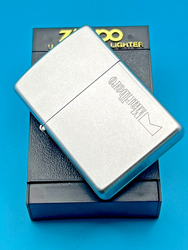 Genuine brand new 2002 - brand, zippo