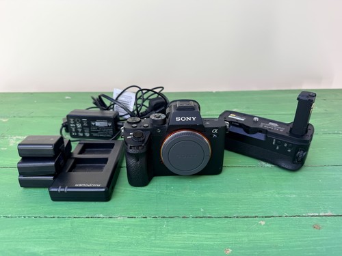 Sony alpha a7s - 4k, digital