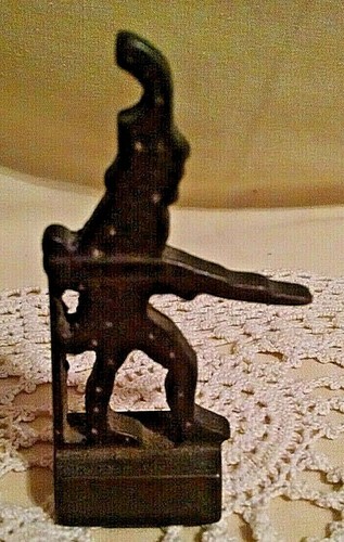 Brass soldier figure hessian - brass,