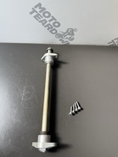 Triumph Street Triple 765 RS Swingarm Spindle Swing Arm Spindle 8126m 2017-2019