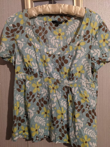 Boden pretty blue floral top