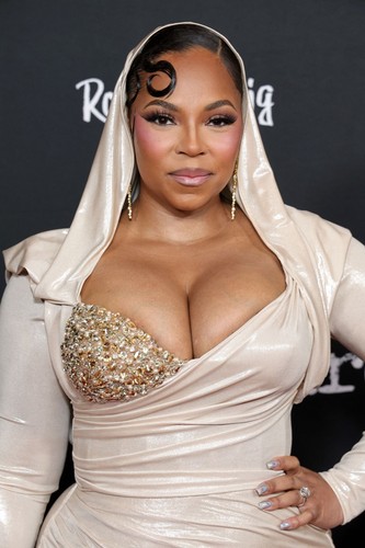 Ashanti 100 pictures - (vol,