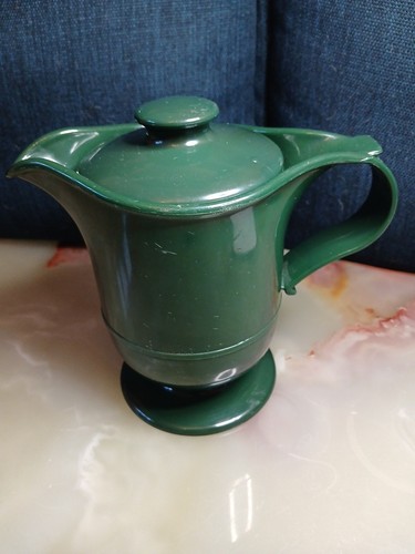 Vintage green thermos vacuum - thermos,